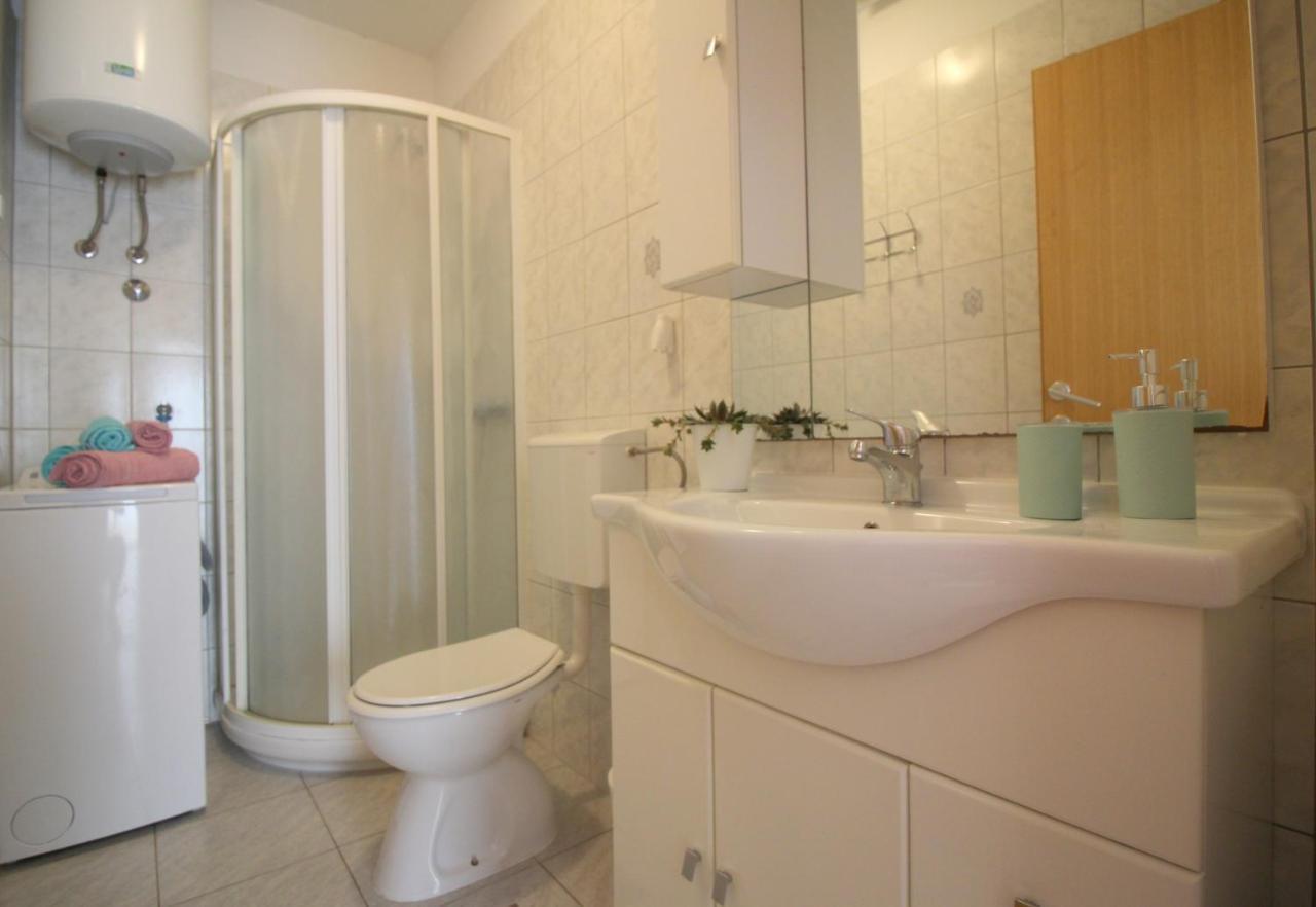 Apartment Ema Near City Center Пореч Екстер'єр фото
