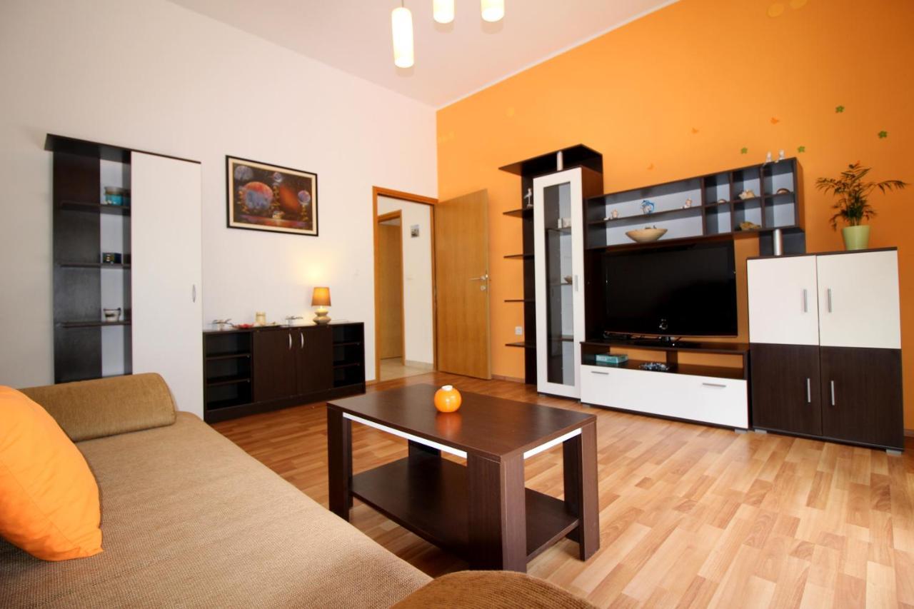 Apartment Ema Near City Center Пореч Екстер'єр фото